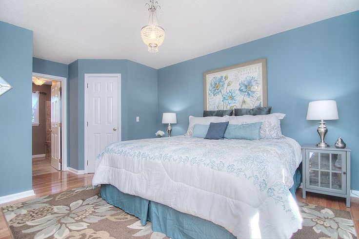 blue and white bedroom colour combination
